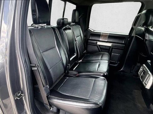 Used 2017 Ford F250 Lariat w/ Lariat Ultimate Package AWD/4WD image 29