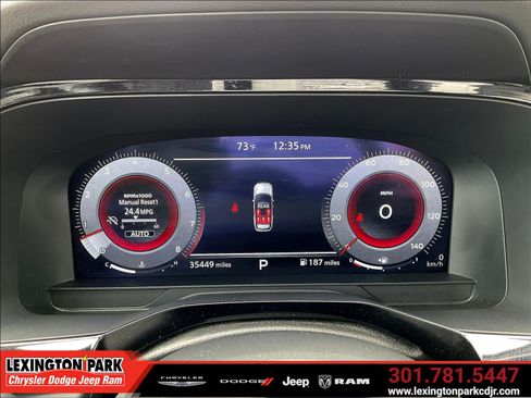 Used 2024 Nissan Pathfinder Platinum AWD/4WD image 13