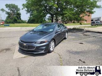 Used 2018 Chevrolet Malibu LT w/ Driver Confidence Package FWD video 1