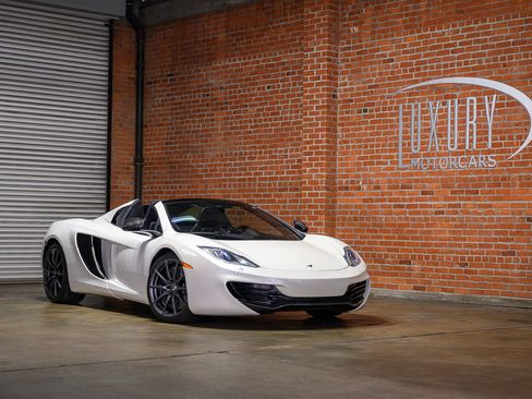 Used 2013 McLaren MP4-12C Spider image 4