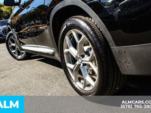 Used 2025 BMW X4 xDrive30i w/ Premium Essential Package image 13