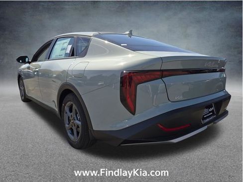 New 2026 Kia K4 FWD image 6