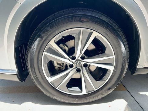 Certified 2025 Lexus RX 350 FWD w/ Technology Package image 9