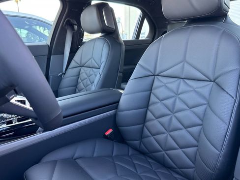 New 2026 BMW 740i w/ Premium Package image 20