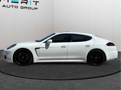 Used 2014 Porsche Panamera 4S image 5
