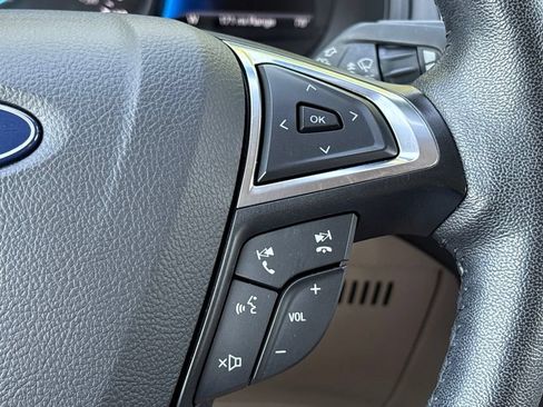 Used 2022 Ford Edge Titanium AWD/4WD image 19