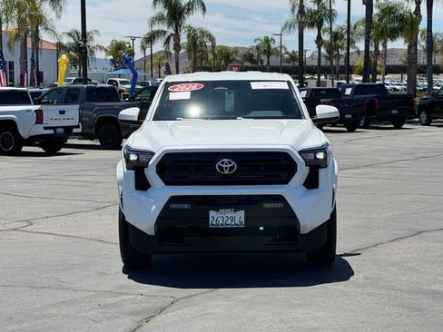 Used 2026 Toyota Tacoma SR5 RWD image 2