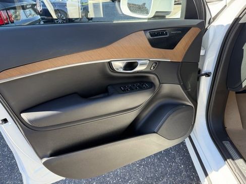 Certified 2023 Volvo XC90 B6 Plus w/ Protection Package Premier image 20