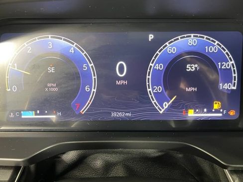 Used 2023 Jeep Grand Cherokee Altitude AWD/4WD image 23