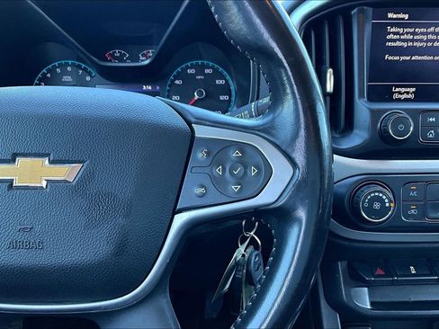 Used 2020 Chevrolet Colorado LT RWD image 13