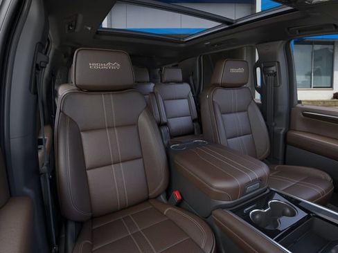 New 2026 Chevrolet Tahoe High Country AWD/4WD image 16