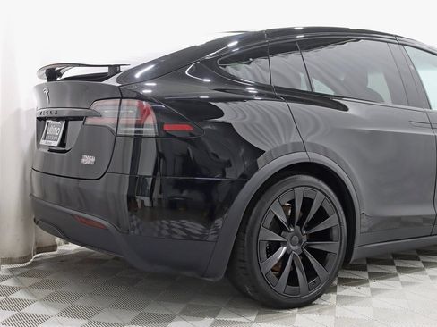 Used 2022 Tesla Model X Plaid image 9