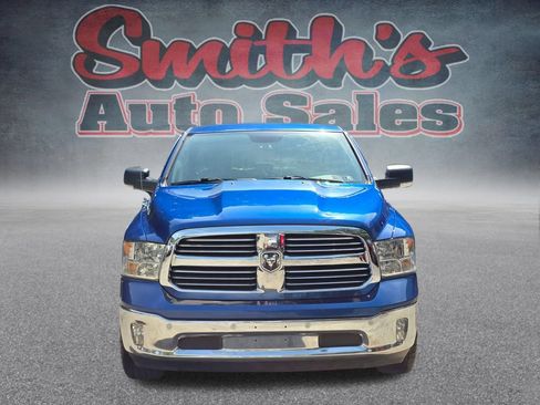Used 2017 RAM 1500 Big Horn AWD/4WD image 2