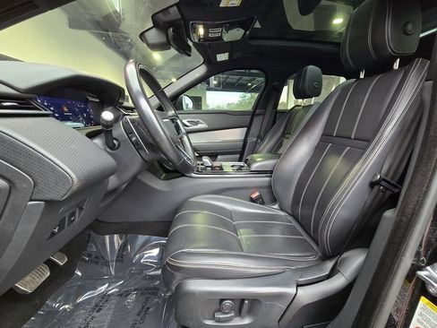 Used 2021 Land Rover Range Rover Velar R-Dynamic S image 18