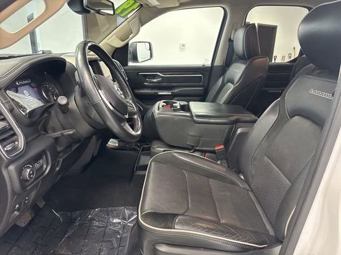 Used 2019 RAM 1500 Laramie image 15
