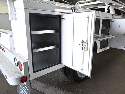 New 2026 Ford F550 2WD Crew Cab Super Duty image 34