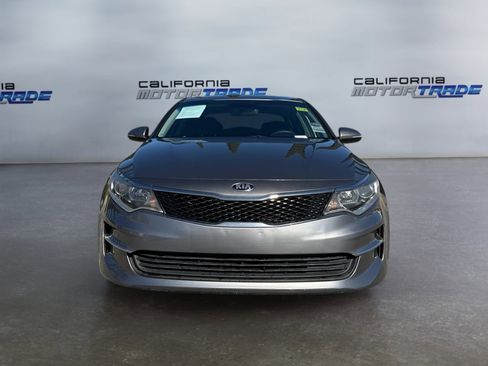 Used 2018 Kia Optima LX image 2
