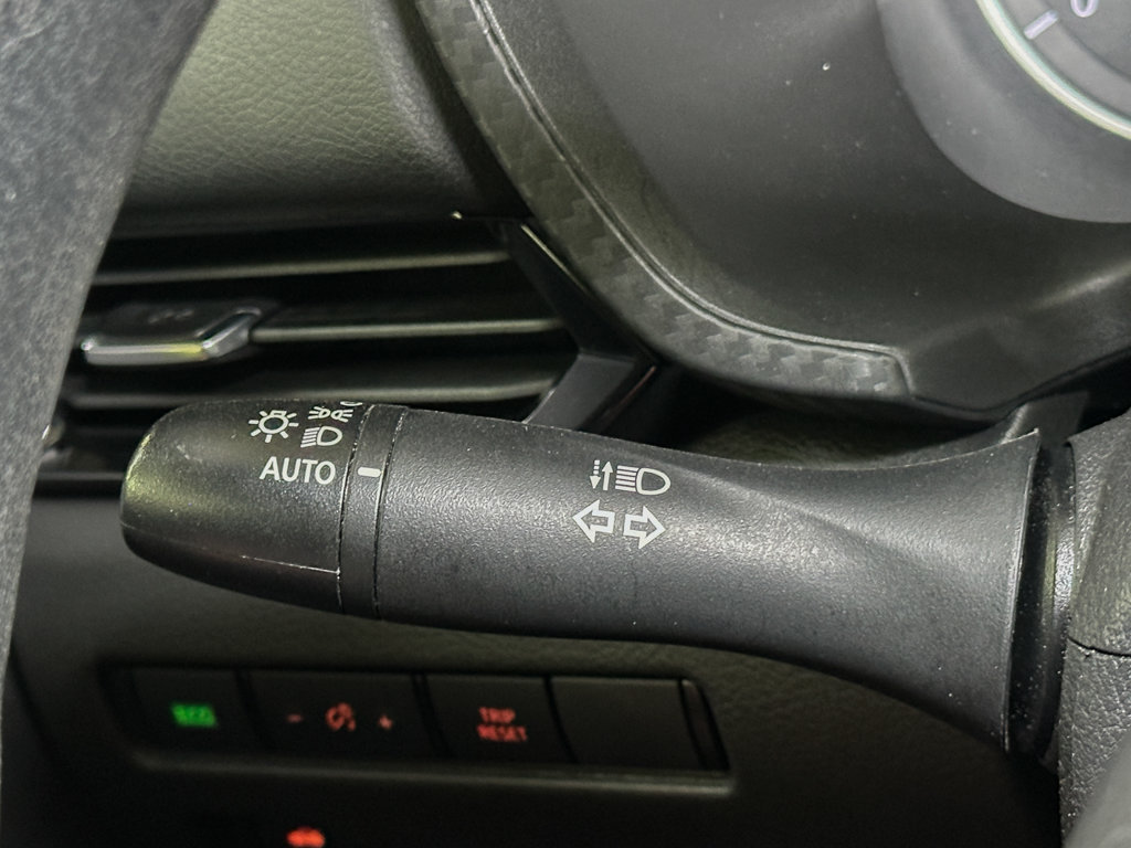 Used 2024 Nissan Sentra SV FWD image 29