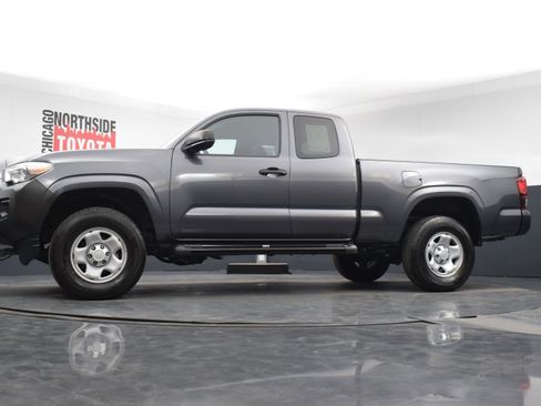 Used 2022 Toyota Tacoma SR image 27