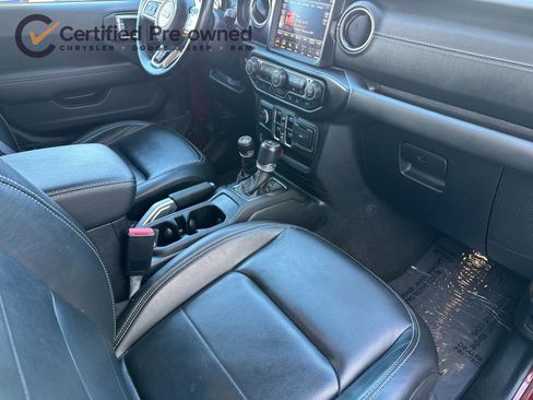 Certified 2021 Jeep Wrangler Unlimited Sahara w/ Cold Weather Group image 17