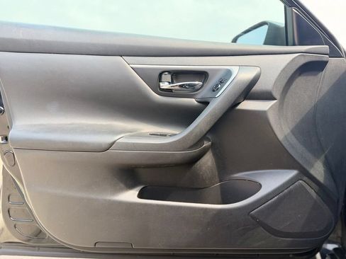Used 2016 Nissan Altima 2.5 S w/ Power Driver Seat Package FWD image 13