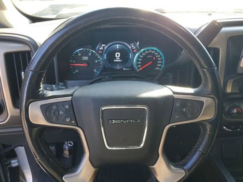 Used 2018 GMC Sierra 2500 Denali w/ Duramax Plus Package AWD/4WD image 11