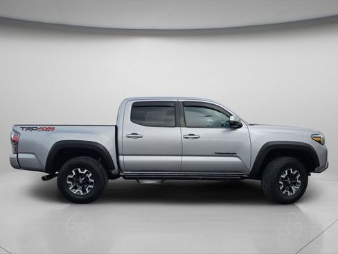Used 2020 Toyota Tacoma TRD Off-Road image 24