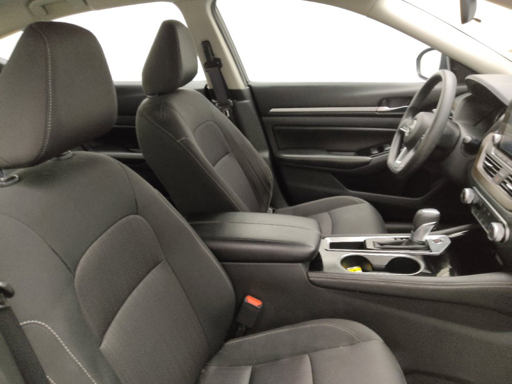 Used 2023 Nissan Altima 2.5 SV FWD image 21