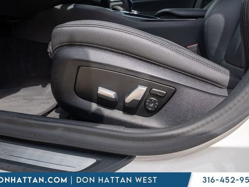Used 2020 BMW 530i w/ Convenience Package RWD image 23