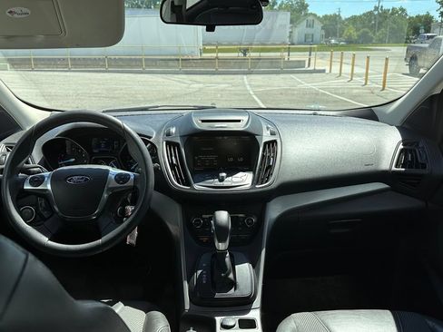 Used 2015 Ford Escape SE w/ SE Chrome Package FWD image 37