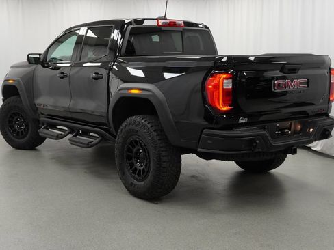 Used 2024 GMC Canyon AT4X w/ AT4X AEV Edition AWD/4WD image 5