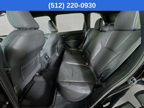 Used 2025 Subaru Forester Limited AWD/4WD image 30