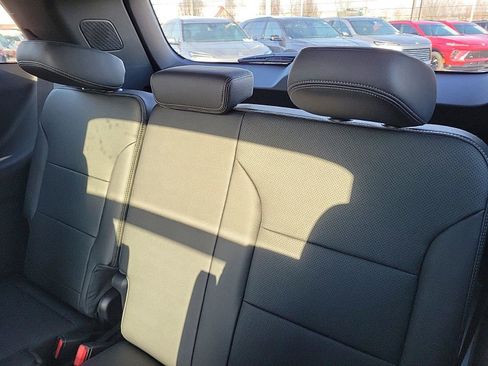 Used 2026 Chevrolet Traverse High Country image 11