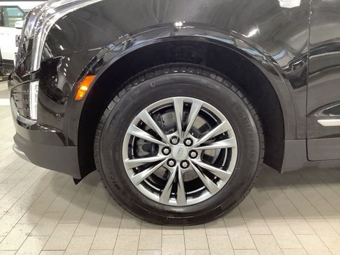 Used 2022 Cadillac XT5 Premium Luxury w/ Technology Package image 18