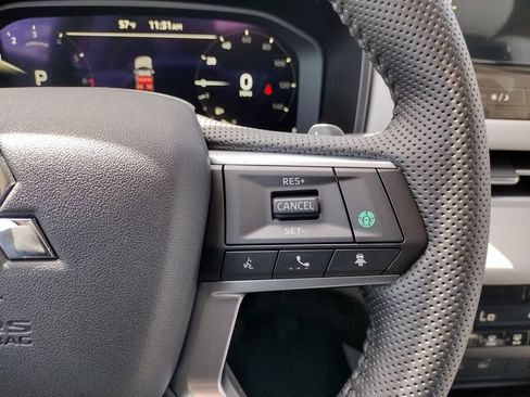 New 2026 Mitsubishi Outlander SE AWD/4WD image 30