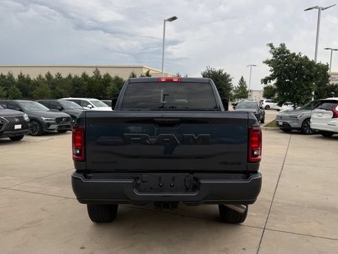 Used 2025 RAM 2500 Big Horn AWD/4WD image 7
