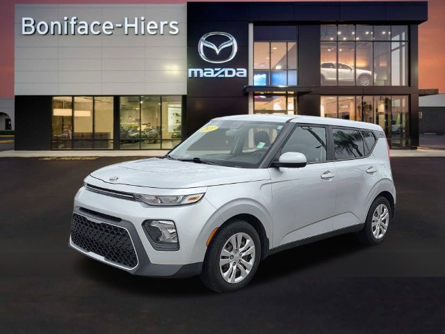 Used 2021 Kia Soul LX FWD image 2