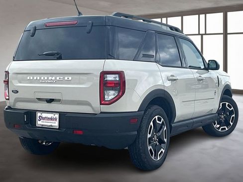 Used 2024 Ford Bronco Sport Outer Banks w/ Tech Package image 6