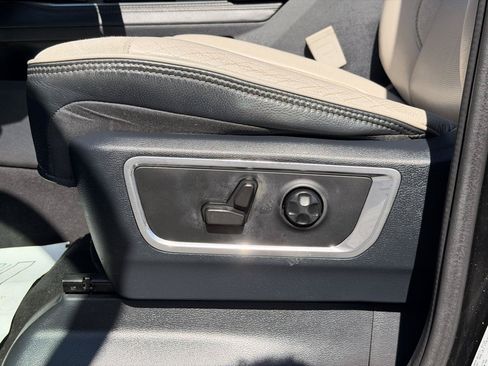 Used 2022 RAM 1500 Limited AWD/4WD image 16
