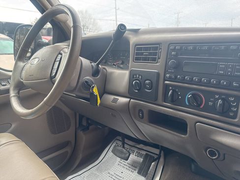 Used 2003 Ford F250 XL image 14