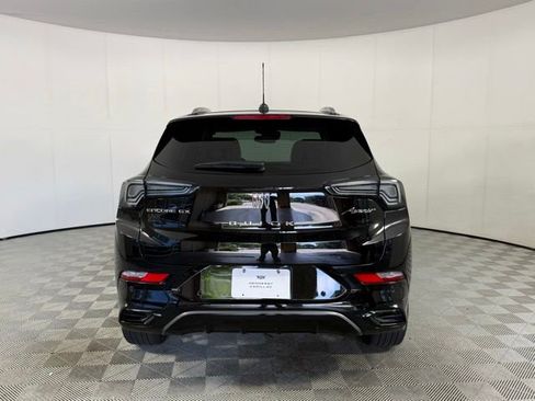 Used 2024 Buick Encore GX Avenir w/ Avenir Convenience Package FWD image 5