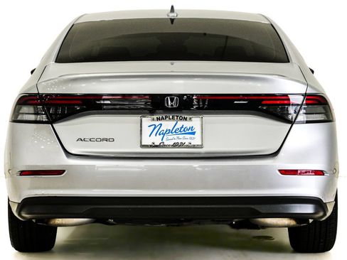 Used 2024 Honda Accord EX image 8
