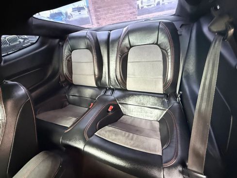 Used 2018 Ford Mustang GT w/ Black Accent Pkg RWD image 37