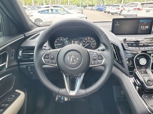 Used 2025 Acura RDX SH-AWD image 24