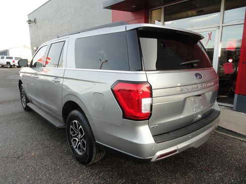 Used 2023 Ford Expedition Max XLT image 6