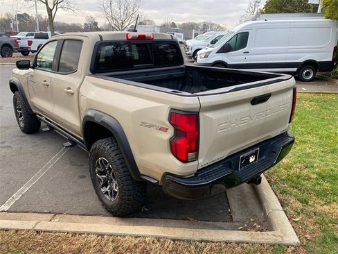 Used 2024 Chevrolet Colorado ZR2 w/ Technology Package image 29