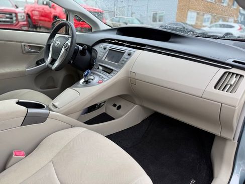 Used 2013 Toyota Prius Two FWD image 21