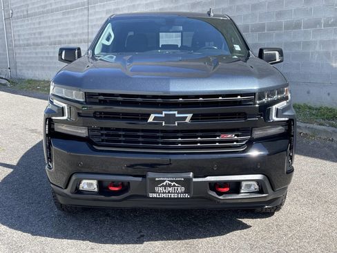 Used 2021 Chevrolet Silverado 1500 LT Trail Boss w/ Convenience Package II AWD/4WD image 2