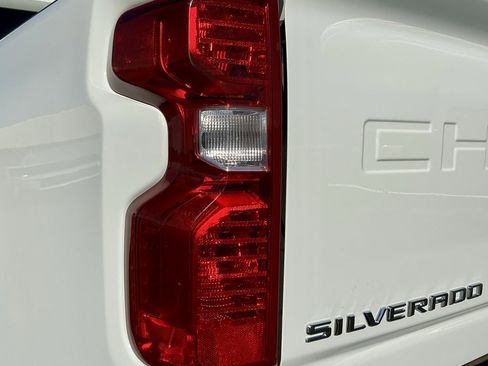 Used 2024 Chevrolet Silverado 2500 Custom w/ Custom Value Package image 13