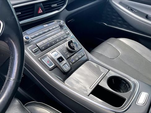 Used 2022 Hyundai Santa Fe Limited FWD image 15
